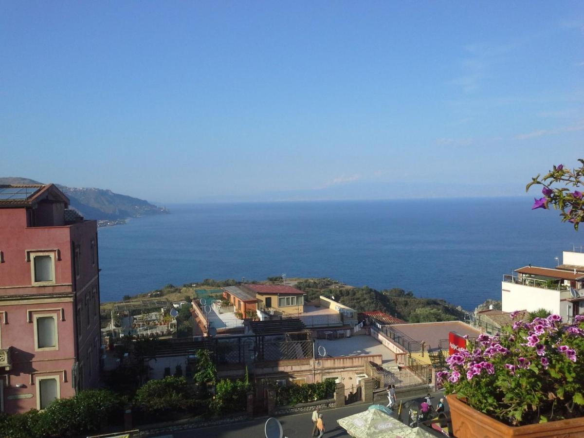 Depandance Casa Andrea Appartement Taormina Buitenkant foto